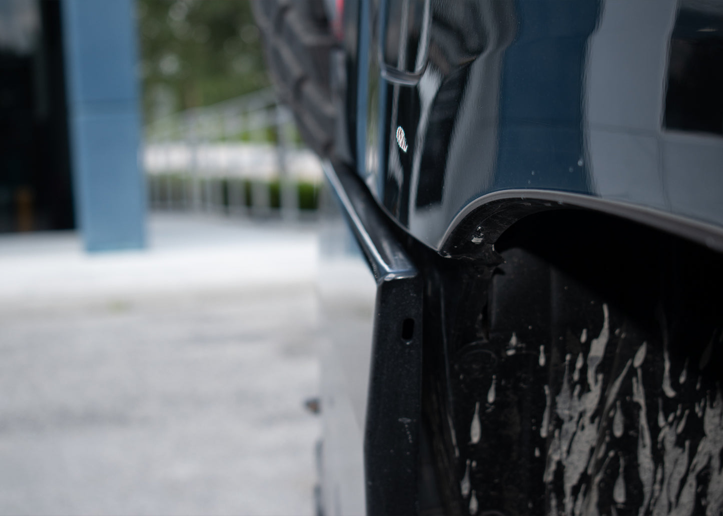 Dobinsons Rear Bumper With Swing Outs for Toyota Landcruiser 200 Series 2008 to 2019 (BW80-4105)