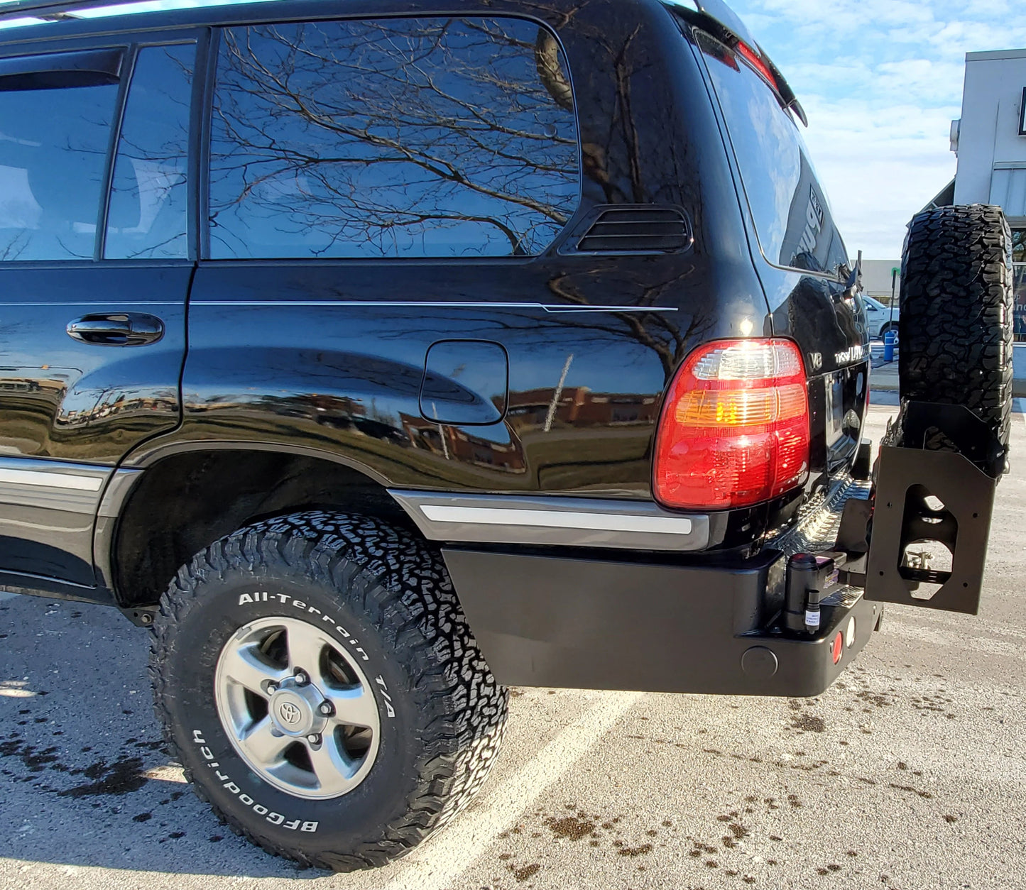 Dobinsons Rear Bumper With Swing Outs for Toyota Landcruiser 100 Series & Lexus LX470(BW80-4109)