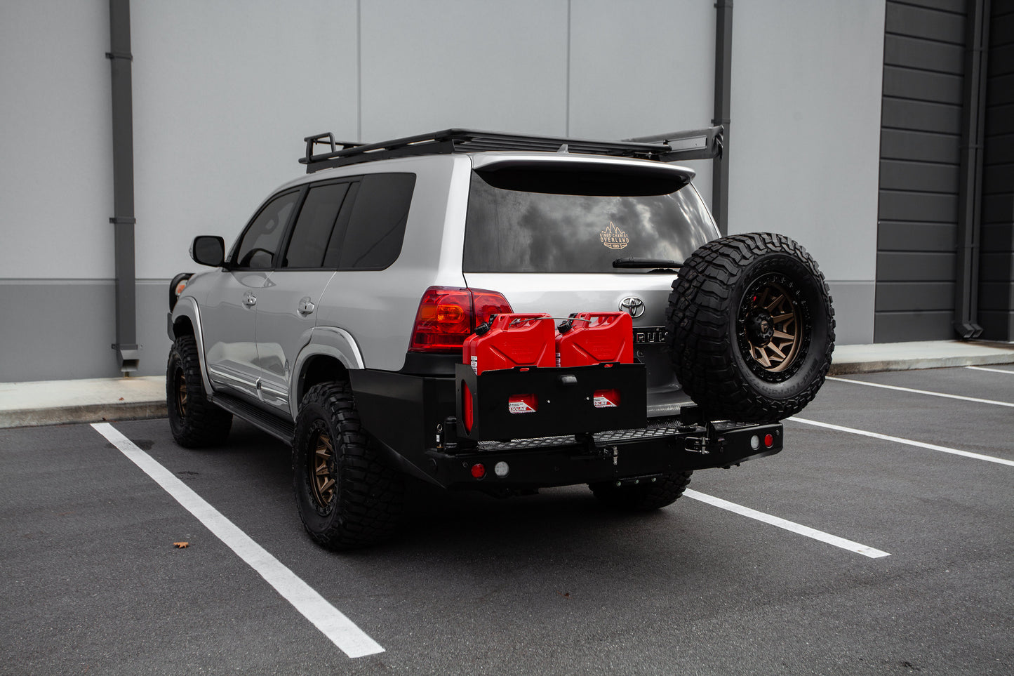 Dobinsons Rear Bumper With Swing Outs for Toyota Landcruiser 200 Series 2008 to 2019 (BW80-4105)